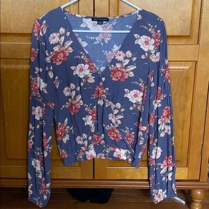 Small American Eagle blouse, worn once